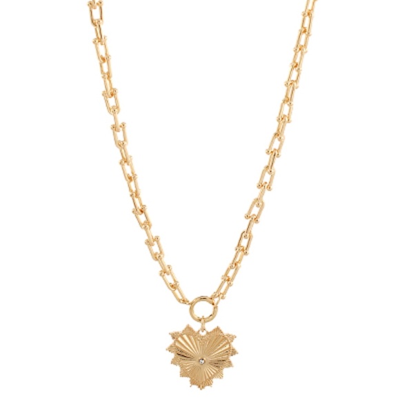 Linked Oval Heart Pendant Necklace - Picture 1 of 2